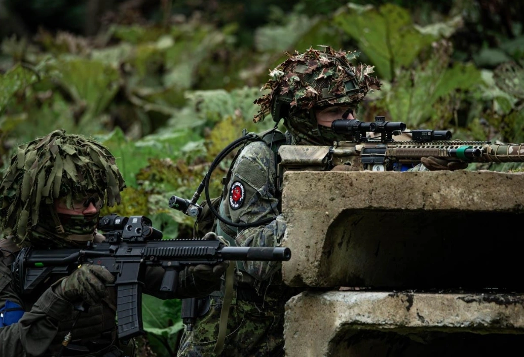 Airsoft varustus filmivõtteks valmis