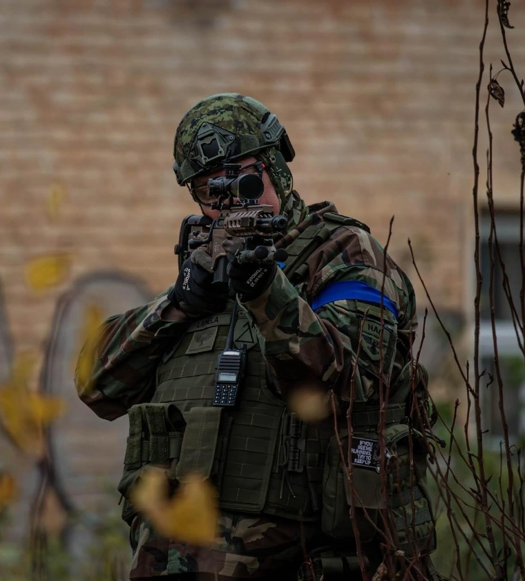 HollywoodRent airsoft rekvisiidid filmivõttel